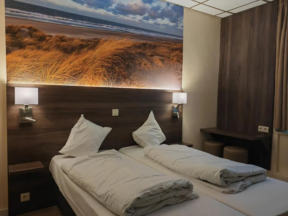Hotel Albert II Oostende 2*, Остенде