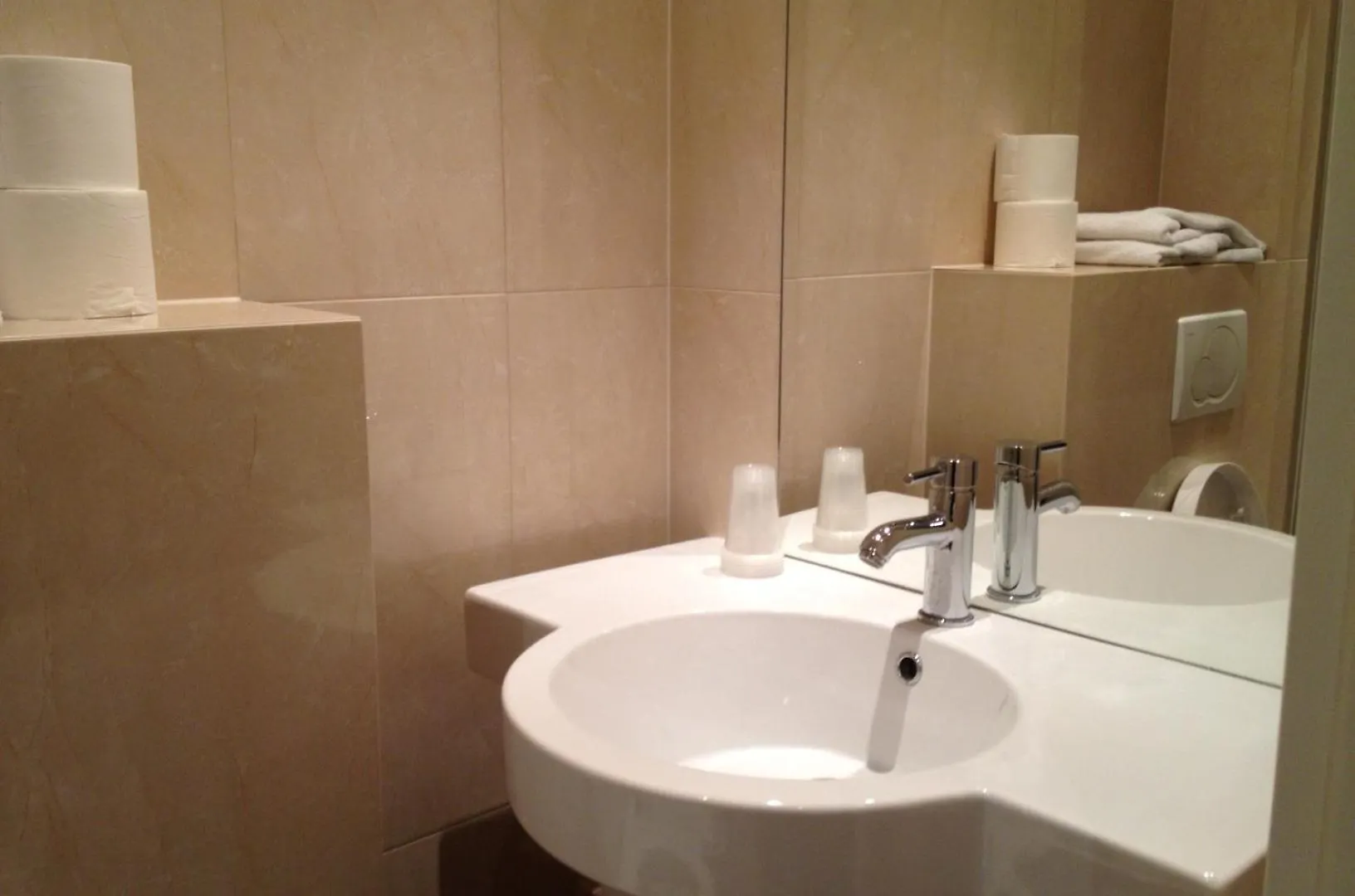Hotel Albert II Oostende 2*, Ostend Belgium